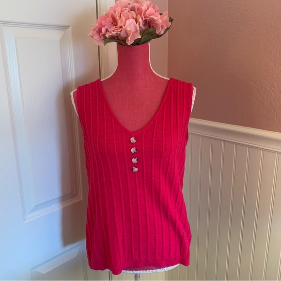 Kaily K Tops - Fuchsia V-Neck Knit Sleeveless Tank with Buttons size Medium, super soft